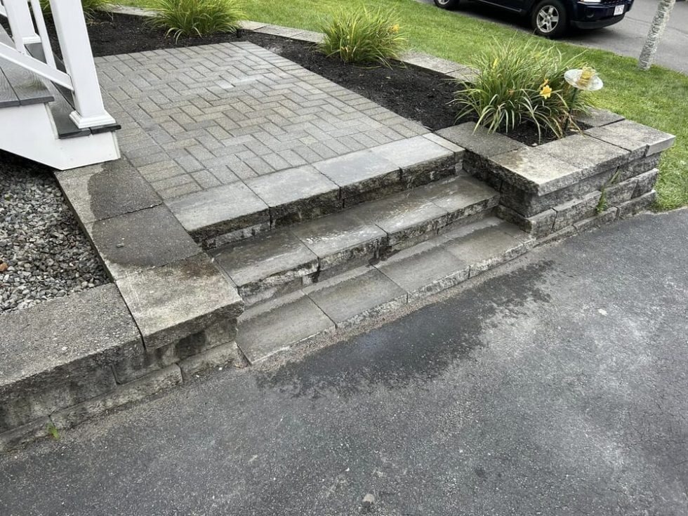 011 Hardscaping Services AJM Grounds