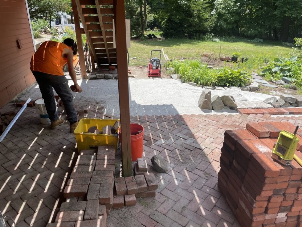 047 Hardscaping Services AJM Grounds